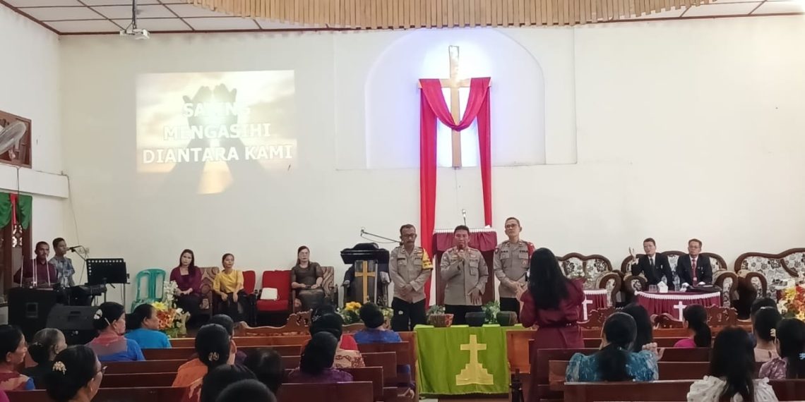 Himbauan Kamtibmas Disampaikan Polres Sibolga, Di Gereja Pentakosta Indonesia Sidang Sibolga