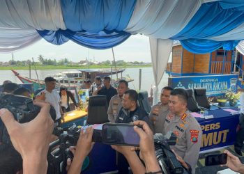 Polda Sumut Bongkar Penyelundupan 30 Kg Sabu dan 2.000 Liquid Vape dari Malaysia, DPO GS Diburu