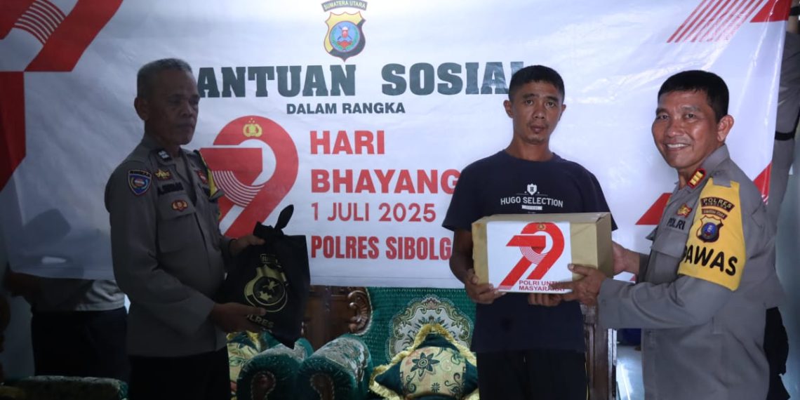 Polres Sibolga Berikan Bingkisan Kepada Personil Yang Sedang Sakit, Menjelang Hari Bhayangkara Ke-79