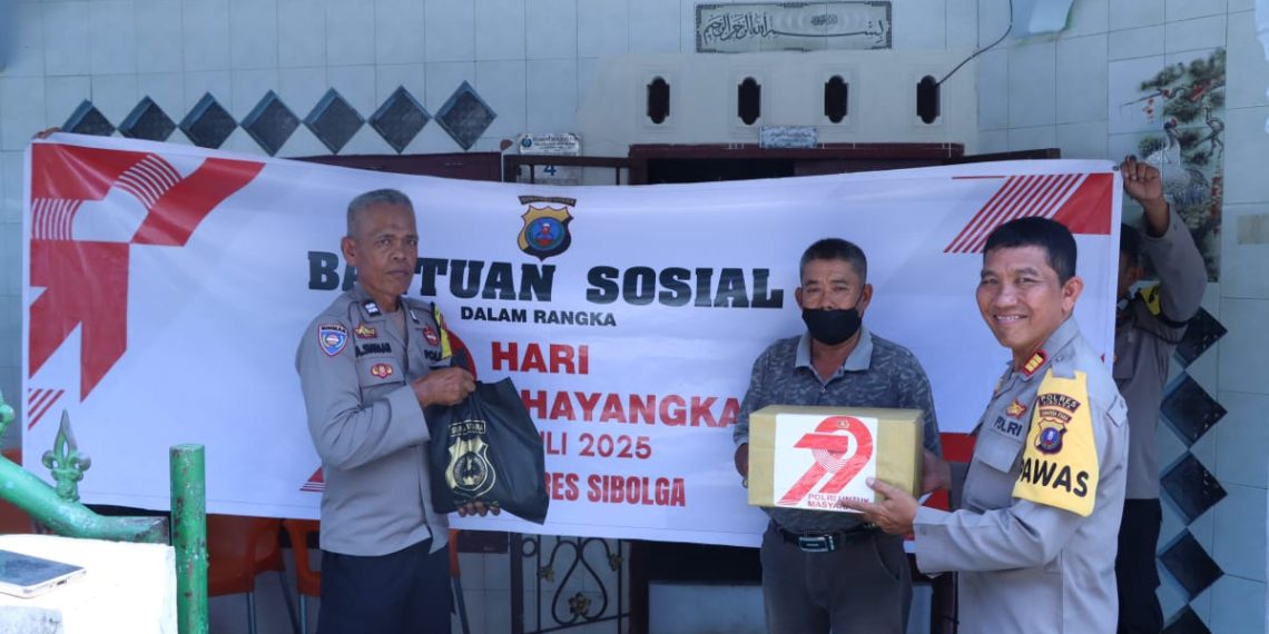 Dalam Rangka Hari Bhayangkara Ke-79 Tahun 2025, Polres Sibolga Berikan Bingkisan Kepada Purnawirawan Dan Warakawuri Polri