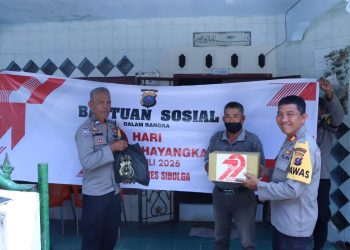 Dalam Rangka Hari Bhayangkara Ke-79 Tahun 2025, Polres Sibolga Berikan Bingkisan Kepada Purnawirawan Dan Warakawuri Polri