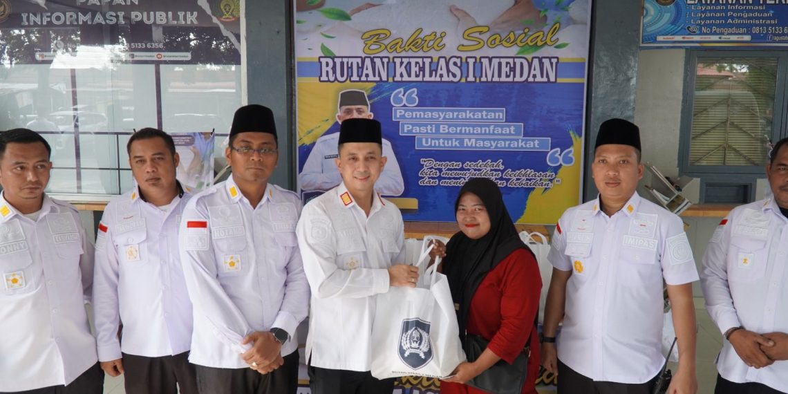 Implementasi 13 Program Akselerasi Rutan Kelas I Medan Bagikan Bansos