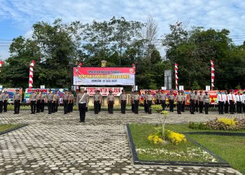 MUARO JAMBI- Dalam perayaan Hari Bhayangkara Ke-79 Tahun 2025, puluhan Personil Polres Muaro Jambi naik pangkat satu tingkat lebih tinggi dari sebelumnya.