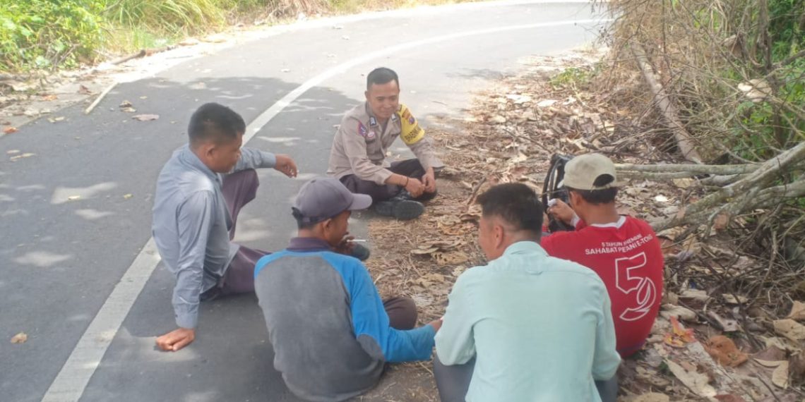 Polres Pakpak Bharat Bantu Sat Reskrim Polres Aceh Singkil Ringkus Laki – Laki Terduga Pelaku Cabul .