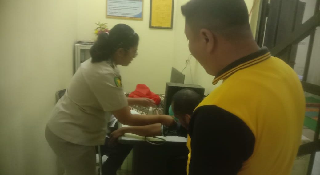 Sat Tahti Polres Pakpak Bharat Rutin Cek Kesehatan Tahanan.