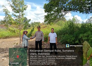 Kapolsek Sukaramai Turun Langsung Cek Lokasi Penanaman Serentak Di Kecamatan Siempat Rube