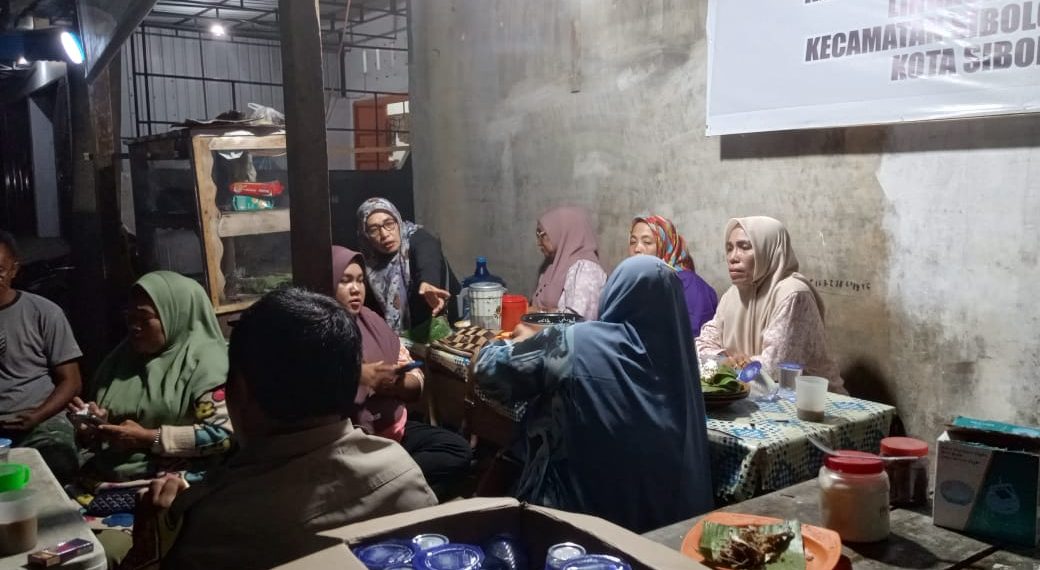 Wasapada Saat Patroli Sat Pos Kamling, Bhabinkamtibmas Sampaikan Lapor Aksi Premanisme