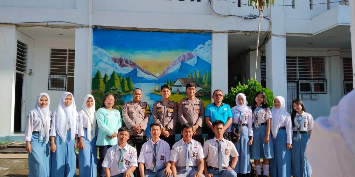 Bhabinkamtibmas Berikan Penyuluhan Tentang Bullying Kepada Murid SMAN 3 Sibolga