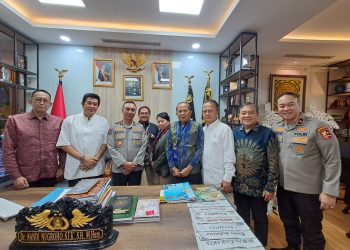 Kapolri Harapkan PWI Segera Bersatu