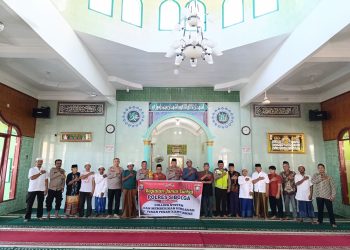 Dalam Rangka Jumat Curhat, Polres Sibolga Berikan Pesan Kamtibmas Di Masjid Al-Ihsan Sibolga