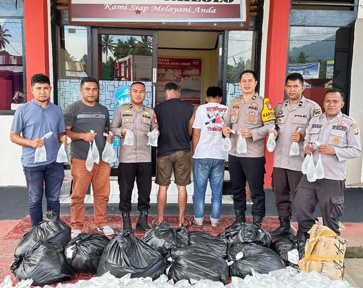 Polsek Jailolo Gagalkan Penyelundupan 800 Bungkus Miras Cap Tikus