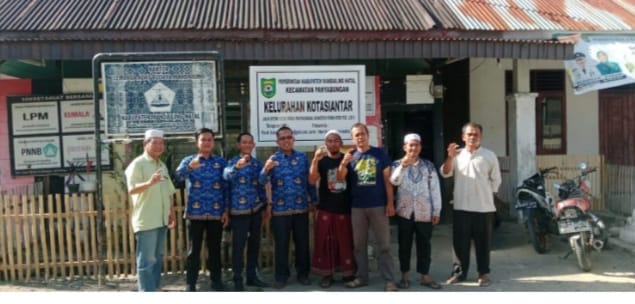 Lurah Kotasiantar Raih Penghargaan Paralegal Justice Award 2025 dari Kemenkumham RI