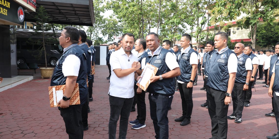 Ungkap Jaringan Internasional Hingga Pabrik Vaping Liquid Berbahaya, Personil Ditresnarkoba Diberi Penghargaan