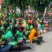 Kebersamaan Brimob dan Ojol di Sumut  Satukan Hati, Tebar Kepedulian