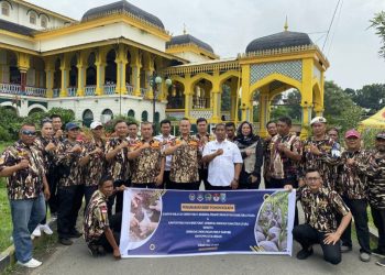 Kanwil Ditjenpas Sumut Tanam 1.940 Bibit Kelapa Dukung Program Nasional Ketahanan Pangan