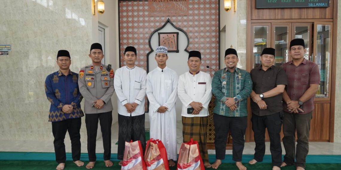 Kapolsek Sunggal Ajak Warga Aktifkan Poskamling saat Safari Jumat Kamtibmas