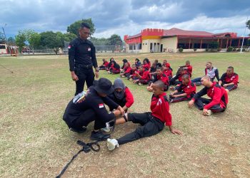 Brimob Polda Sumut Berikan Pelatihan SAR dan Pembinaan Karakter kepada Siswa-Siswi SMA Plus Taruna Bangsa Padang Lawas