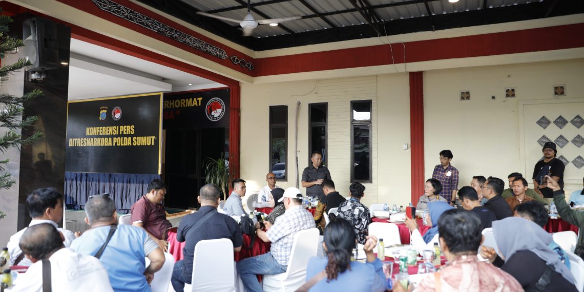 Silaturahmi Ditresnarkoba, Humas dan Wartawan Makan Bersama Menjalin Keakraban