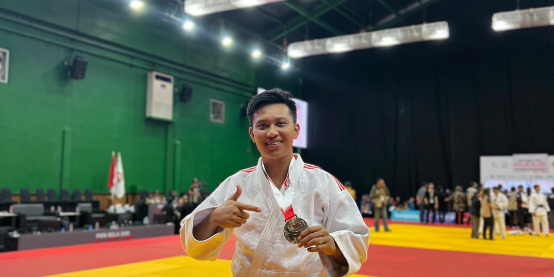 Personel Satbrimob Polda Sumut Raih Medali Perunggu di PON Cabang Beladiri Judo