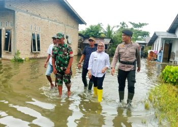 Sinergi TNI–Polri dan Pemerintah Tanjung Beringin Salurkan Bantuan untuk Korban Banjir dan Rob di Bagan Kuala
