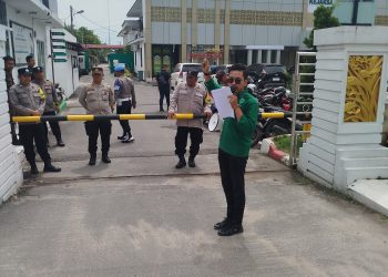 Himmah Unras di Kejari Binjai, Minta Bongkar “Otak Pelaku” Dugaan Korupsi Dana Bagi Hasil Sawit