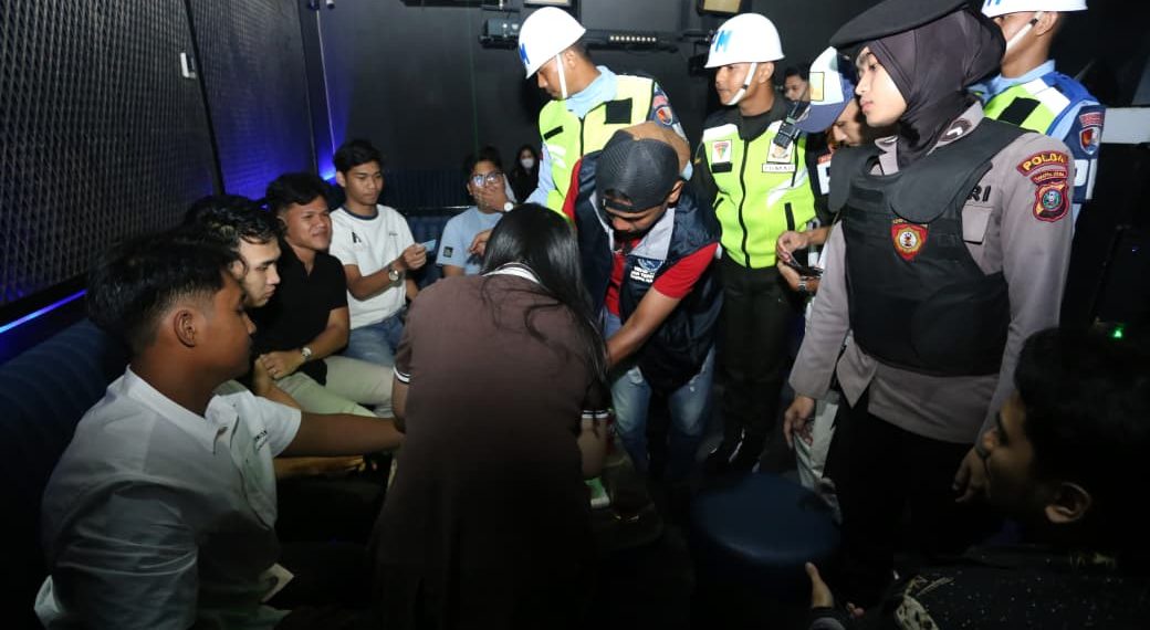 Polda Sumut Dan Tni Terus Gencarkan Razia THM, Tiga Pengunjung Golden Tiger Positif Narkoba