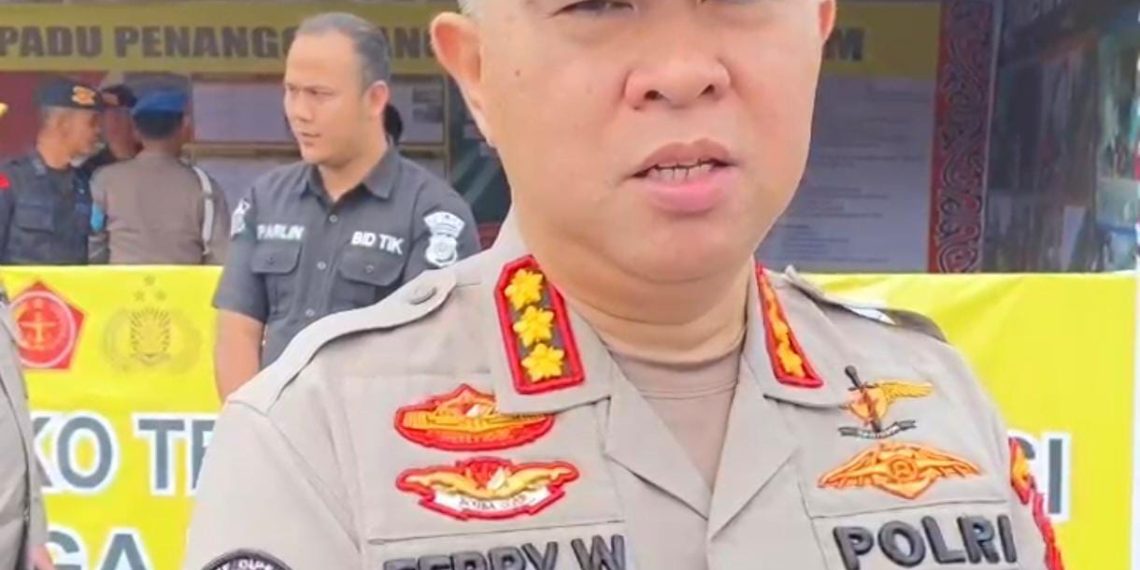 Akses Terputus Hambat Bantuan, Polda Sumut Berjibaku Tanpa Henti Cari Korban di Tengah Duka Mendalam