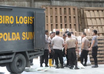 Helikopter Polda Sumut Kembali Distribusikan Bantuan Logistik, Prioritas Mendarat di Sibolga dan Tapteng