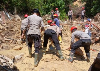 Tim K-9 Polri Maksimalkan Pencarian Korban Longsor di Sibolga, Polda Sumut : Upaya Terus Dimaksimalkan