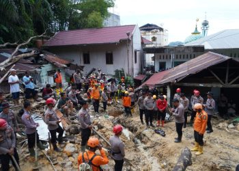 “Polri Perpanjang Operasi Aman Nusa II, Ribuan Personel Tetap Siaga Tangani Dampak Bencana di Sumut”