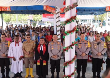 Kapolda Sumut Rayakan Natal Bersama Pengungsi Korban Bencana Alam di Tapteng, Hadirkan Penghiburan dan Harapan