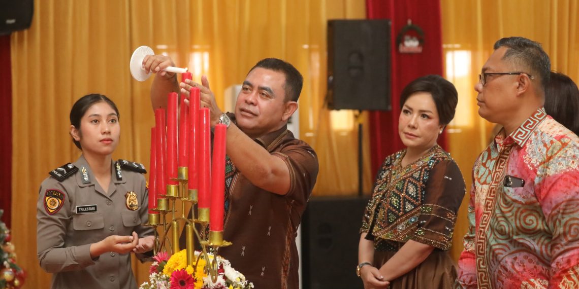 Kapolda Sumut Hadiri Perayaan Natal Polda Sumut 2025 di Gereja Oikumene Mapolda