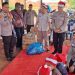 Polres Tapteng Gelar Perayaan Natal Bersama Pengungsi Korban Bencana Alam di Posko Sipange Hutanabolon
