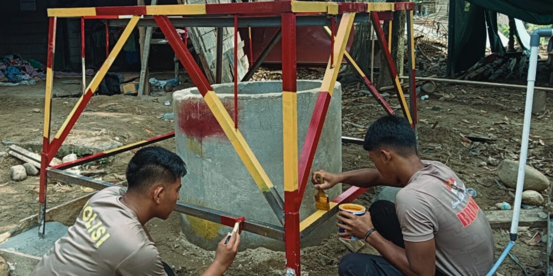 Pulihkan Kehidupan Pascabanjir, Brimob Batalyon C Bersinergi Bangun Air Bersih dan Fasilitas Warga di Batang Toru