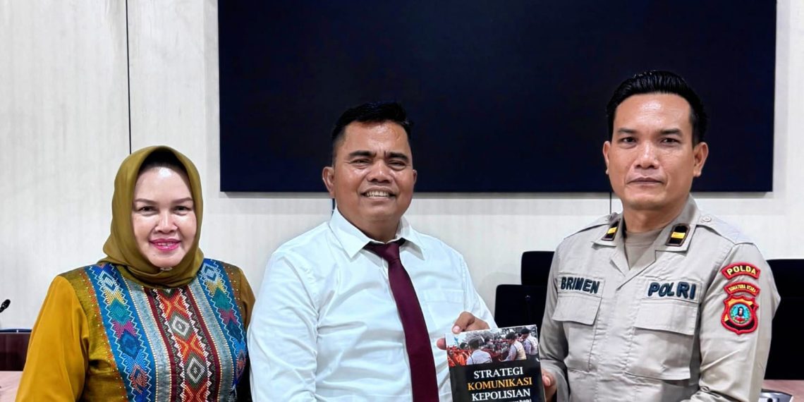 Wakapolres Sergai Raih Doktor di UINSU, Perkuat Strategi Komunikasi Polri Berbasis Ilmiah