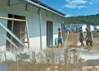 Langkah Nyata Brimob Polda Sumut Dampingi Warga Tapsel Bangkit Pascabencana