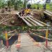 Brimob Polda Sumut Bangun Jembatan Darurat di Pelosok Tapsel, Akses Warga Kembali Terhubung