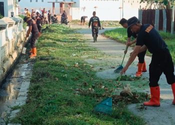 Lingkungan Bersih, Pasar Nyaman: Bukti Nyata Pengabdian Brimob untuk Masyarakat Tebing Tinggi.