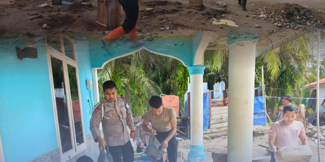 Brimob Batalyon C Bergerak Bersama Warga: Bangun Huntara dan Siapkan Bantuan Sembako
