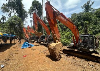 Tempuh Jalan Kaki 12 Jam, Polda Sumut Sita 14 Eskavator di Tambang Emas Ilegal Madina, 7 Orang Ditangkap