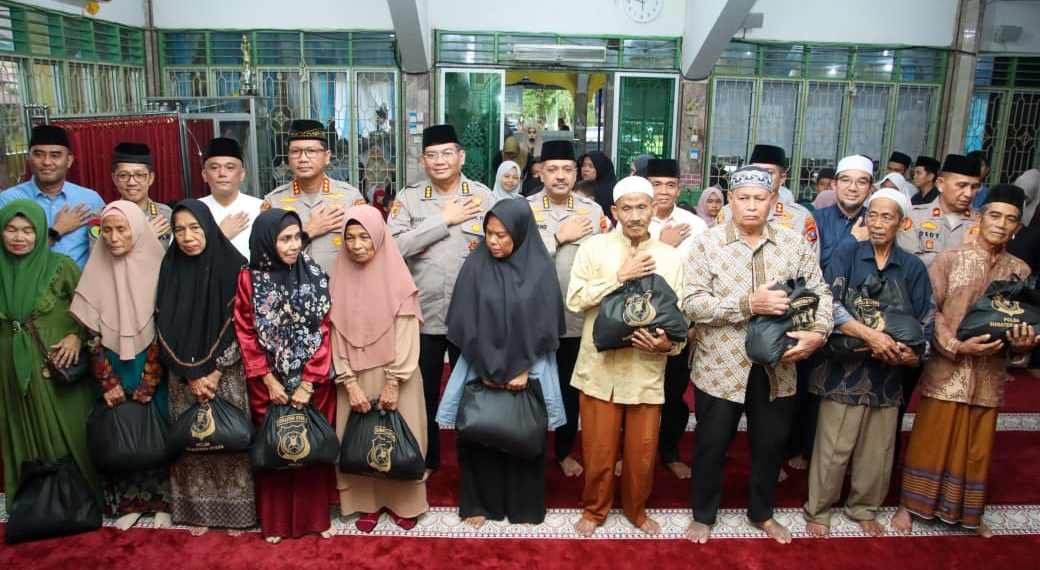 Safari Ramadhan Polda Sumut dan Polres Pelabuhan Belawan di Masjid Al-Muttaqin, Pererat Silaturahmi dan Sampaikan Pesan Kamtibmas