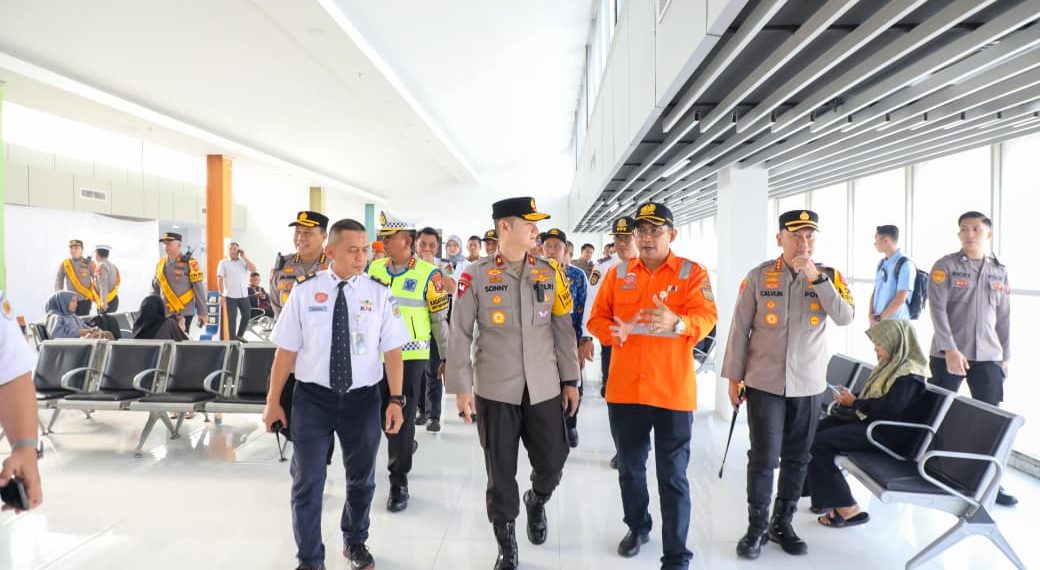 Wakapolda Sumut Tinjau Stasiun KA Medan, Pastikan Pelayanan Mudik Lebaran Berjalan Optimal