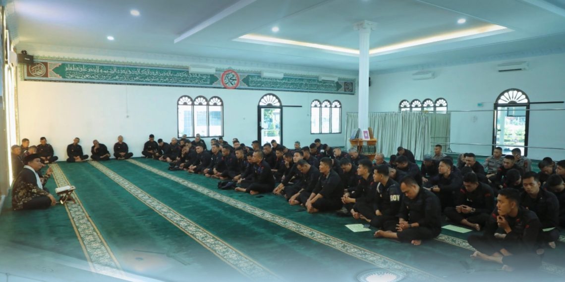 Bangun Karakter dan Keteguhan Moral, Brimob Sumut Gelar Pembinaan Rohani untuk Personel