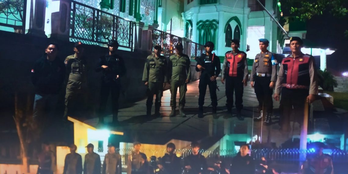 Menjaga Ramadhan Tetap Aman, Brimob Bersinergi Patroli Asmara Subuh Hadir di Jalanan Kota Tebing Tinggi