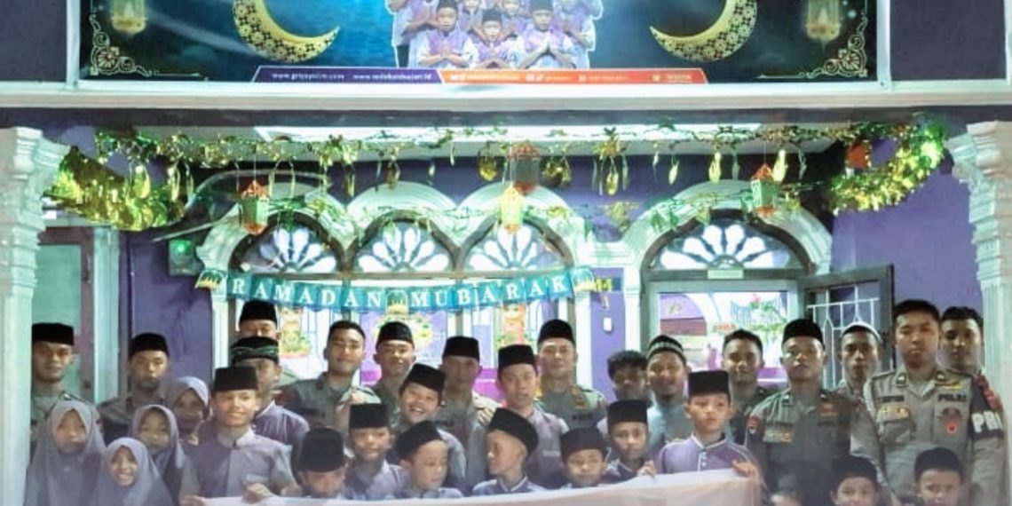 Brimob Sumut Tebar Kepedulian di Bulan Ramadhan, Kompi 4 Batalyon A Gelar Buka Puasa Bersama dan Berbagi Sembako dengan Anak Yatim dan Dhuafa