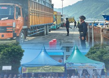 Siaga Tanpa Henti! Brimob Polda Sumut Kawal Ketat Arus Mudik Lebaran di Sibolga dalam Operasi Ketupat Toba 2026