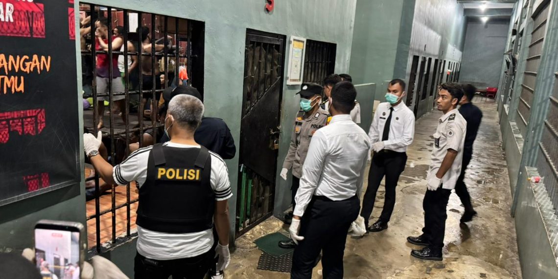 Polsek Labuhan Ruku gelar razia bersama di Lapas Kelas II A Labuhan Ruku