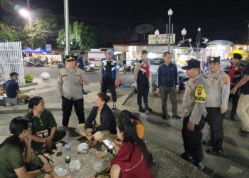 Cegah Kriminalitas dan 3C, Polres Tapteng Gelar Patroli Blue Light di Sejumlah Titik Rawan