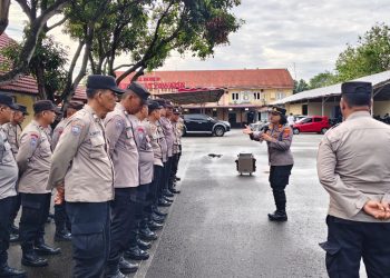 Apel Gabungan Sat Binmas Polres Binjai: Kapolres Tekankan Peran Aktif Bhabinkamtibmas Jaga Keamanan Warga