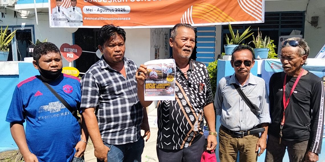 Warga Tanjung Gusta Datangi Kantor Desa, Desak Calon Kades Nomor 5 Digugurkan